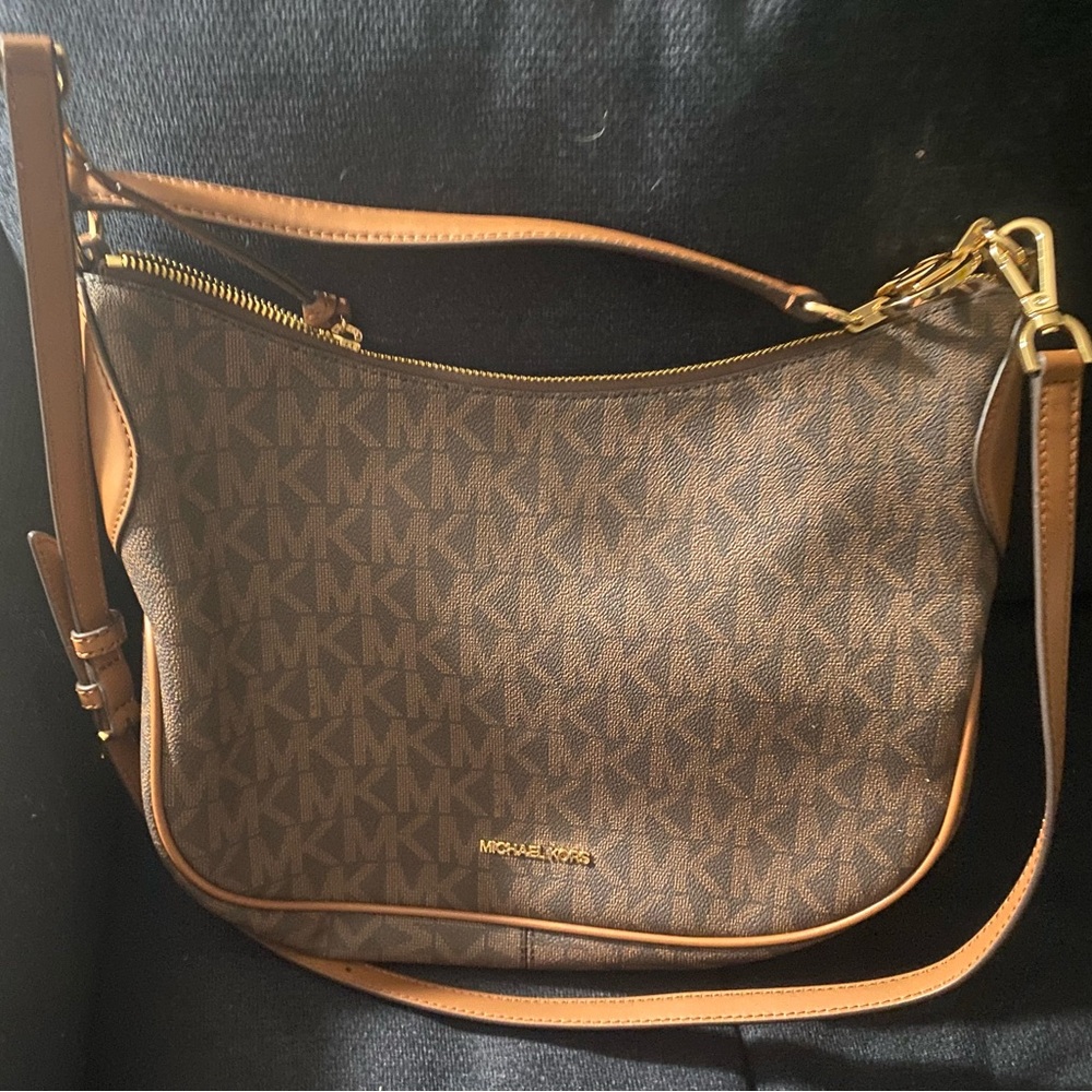 Michael Kors crossbody purse
